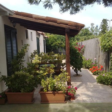 Villa Verdemare Naxos Giardini-Naxos Exterior foto